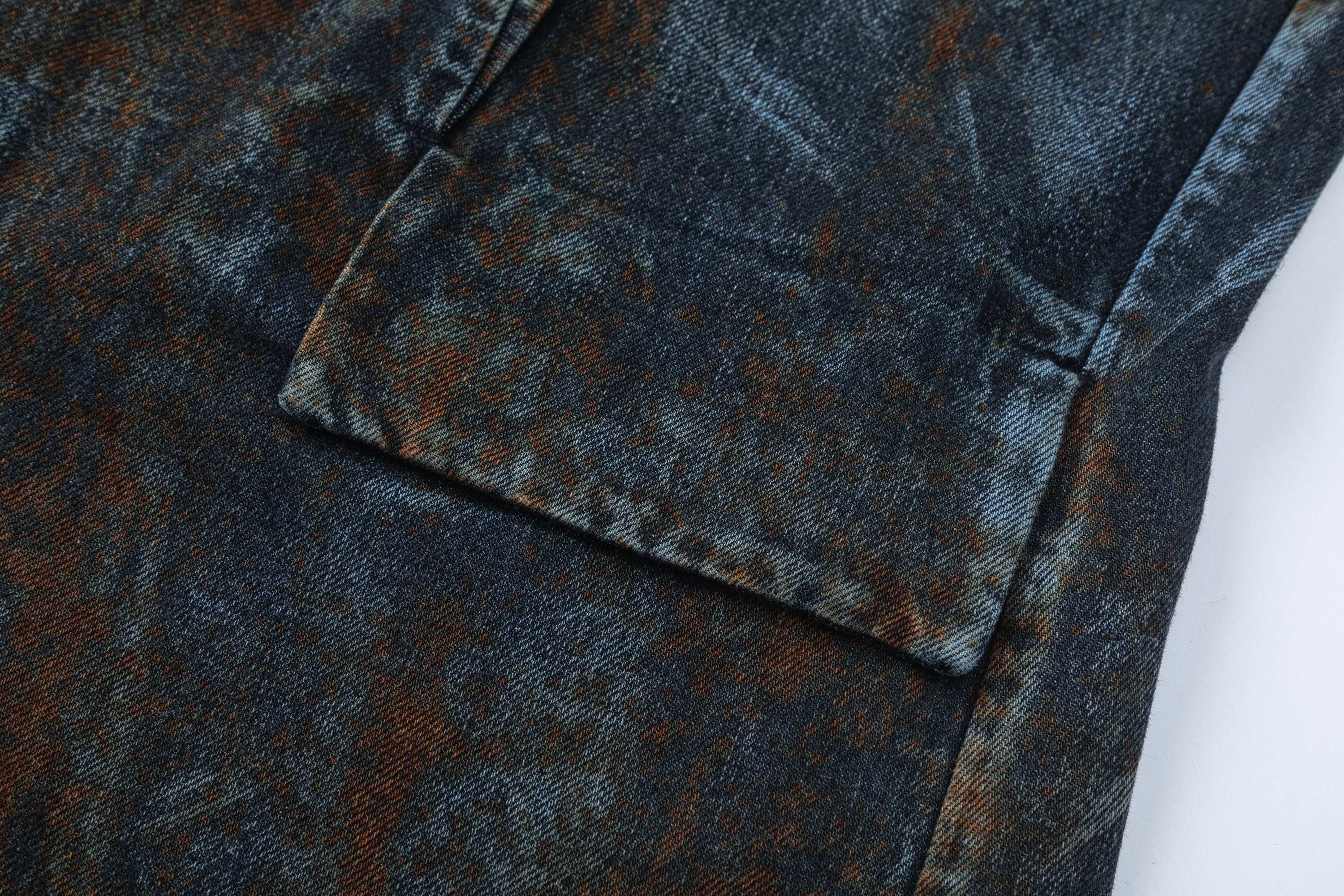 Armillaria Suit