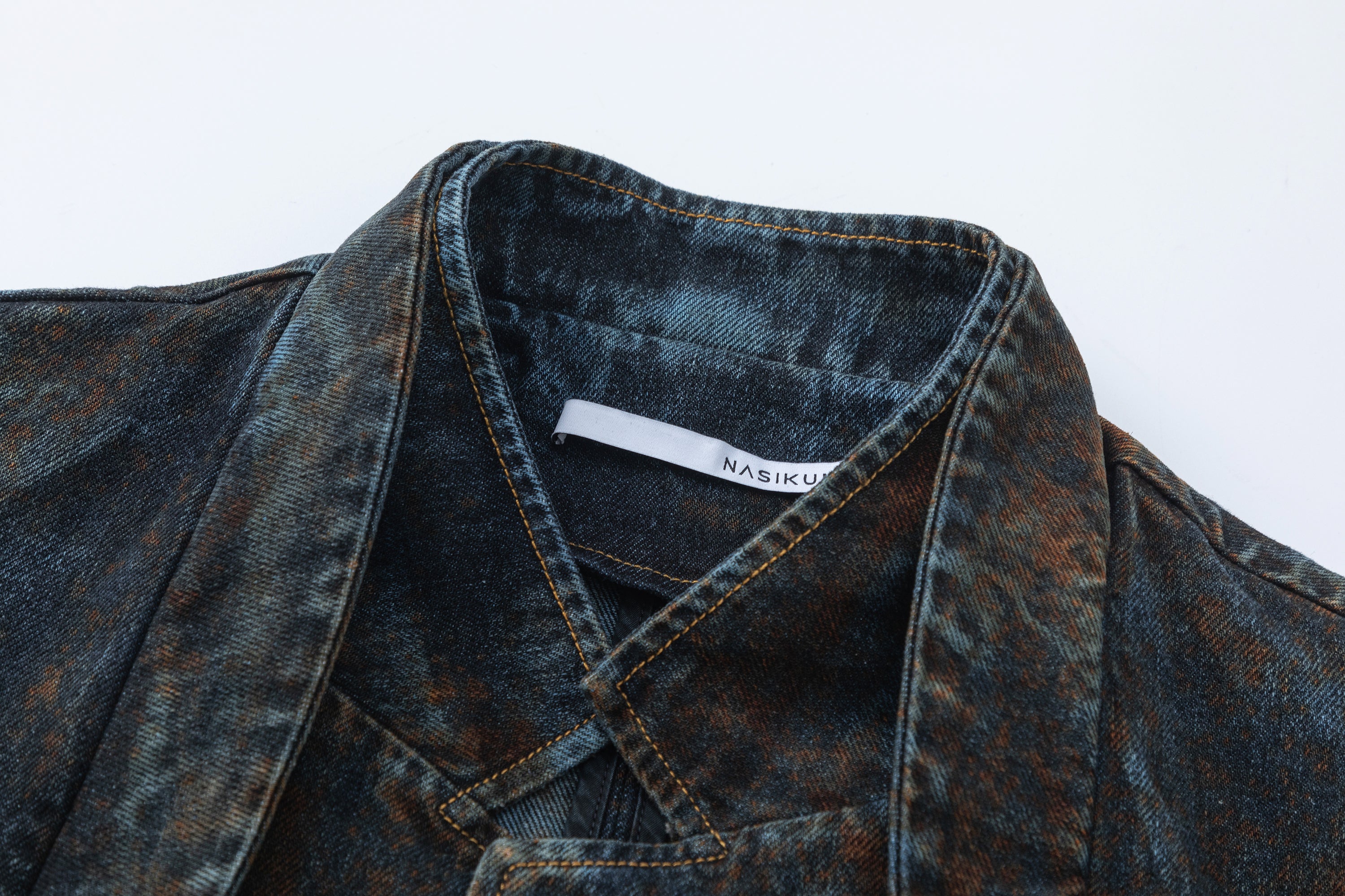 Armillaria Suit